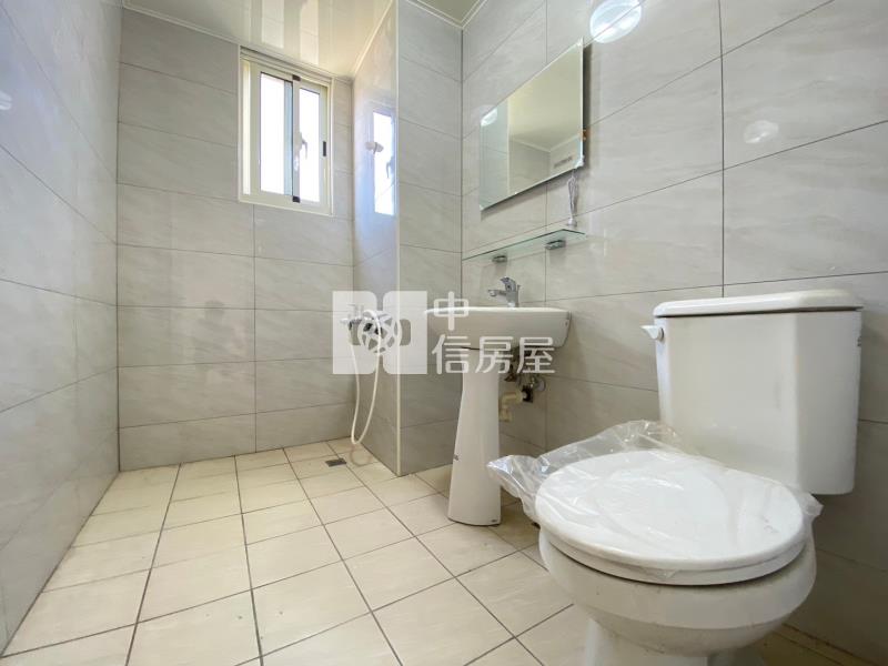 專任北屯絕代風華全新整理三房平車房屋室內格局與周邊環境