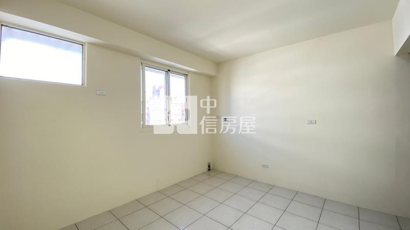 專任北屯絕代風華全新整理三房平車房屋室內格局與周邊環境