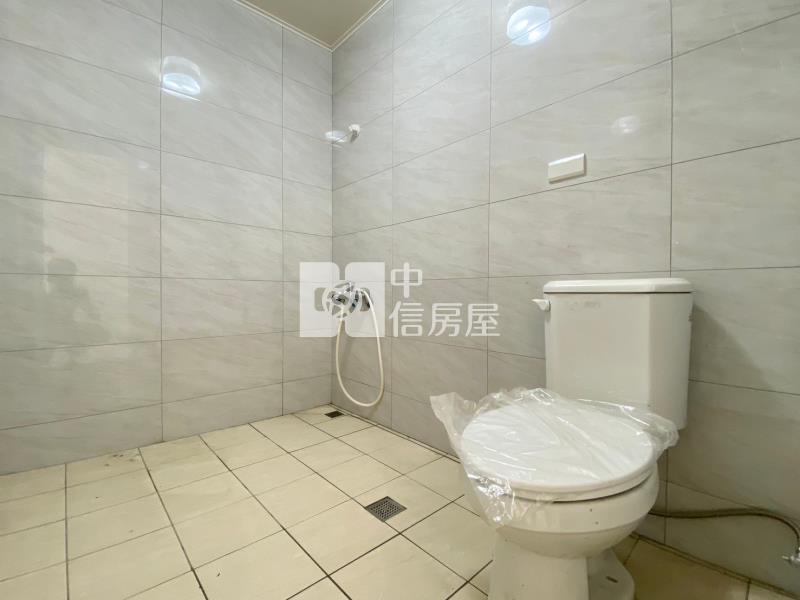 專任北屯絕代風華全新整理三房平車房屋室內格局與周邊環境