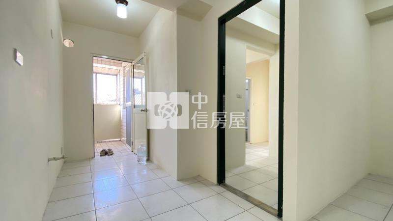 專任北屯絕代風華全新整理三房平車房屋室內格局與周邊環境