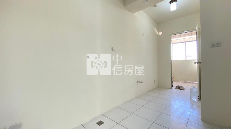 專任北屯絕代風華全新整理三房平車房屋室內格局與周邊環境