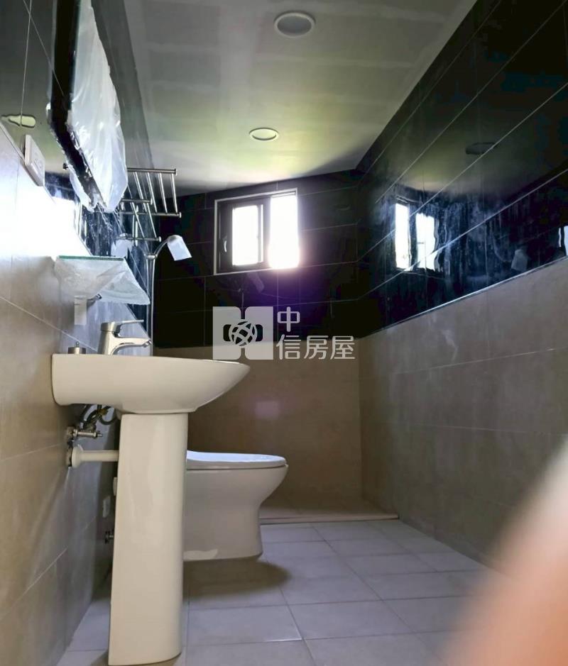 斗六縣府孝親房車墅房屋室內格局與周邊環境