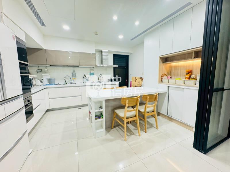 【安家】專任-昇公館精美四房車房屋室內格局與周邊環境