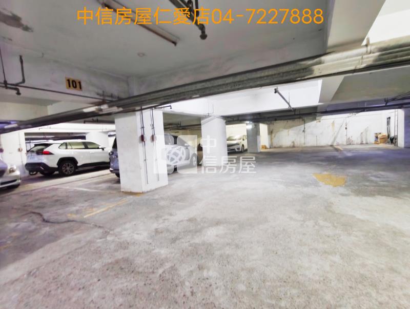 領帶城三房平車美廈房屋室內格局與周邊環境