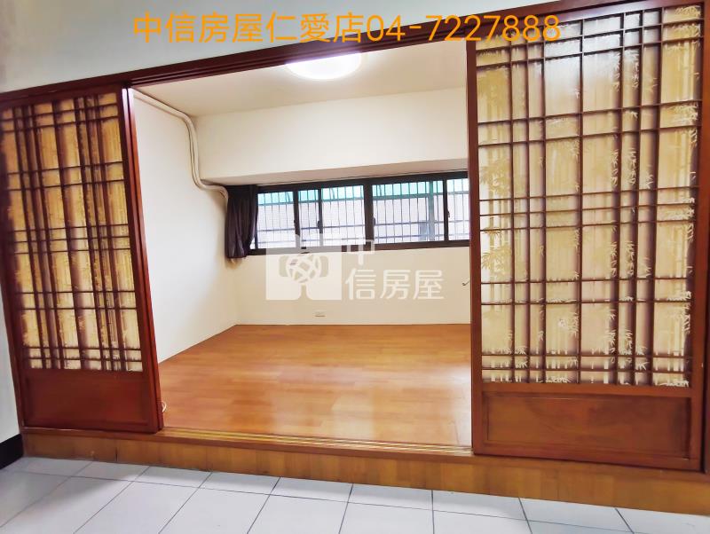領帶城三房平車美廈房屋室內格局與周邊環境