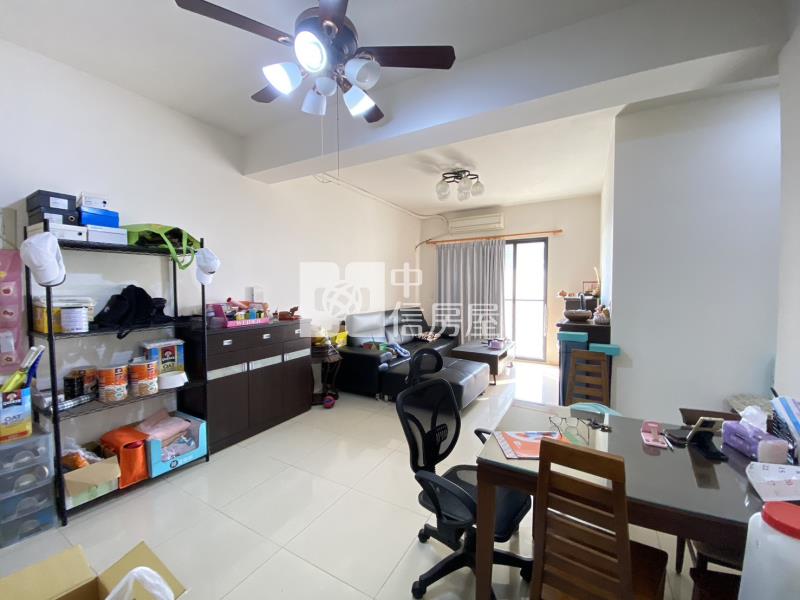 塗城商圈輕屋齡三房平車視野戶房屋室內格局與周邊環境