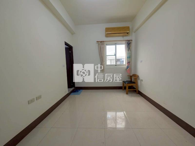 A1-67更生北巷內車庫別墅房屋室內格局與周邊環境