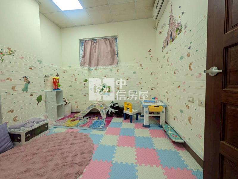 A1-67更生北巷內車庫別墅房屋室內格局與周邊環境