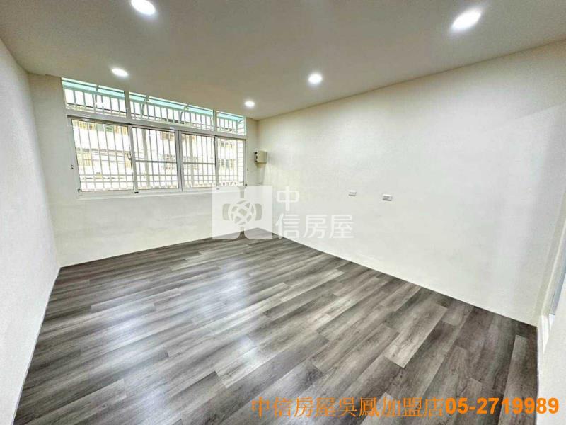 崎子頭車庫美透天房屋室內格局與周邊環境