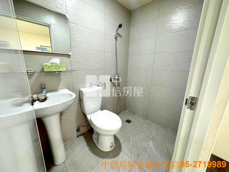 崎子頭車庫美透天房屋室內格局與周邊環境