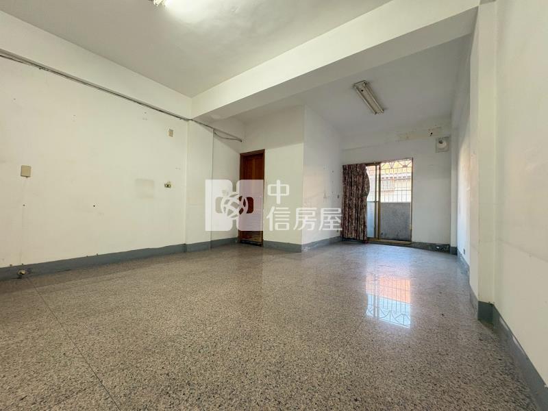 近水安捷運站正文心路臨路黃金透店房屋室內格局與周邊環境