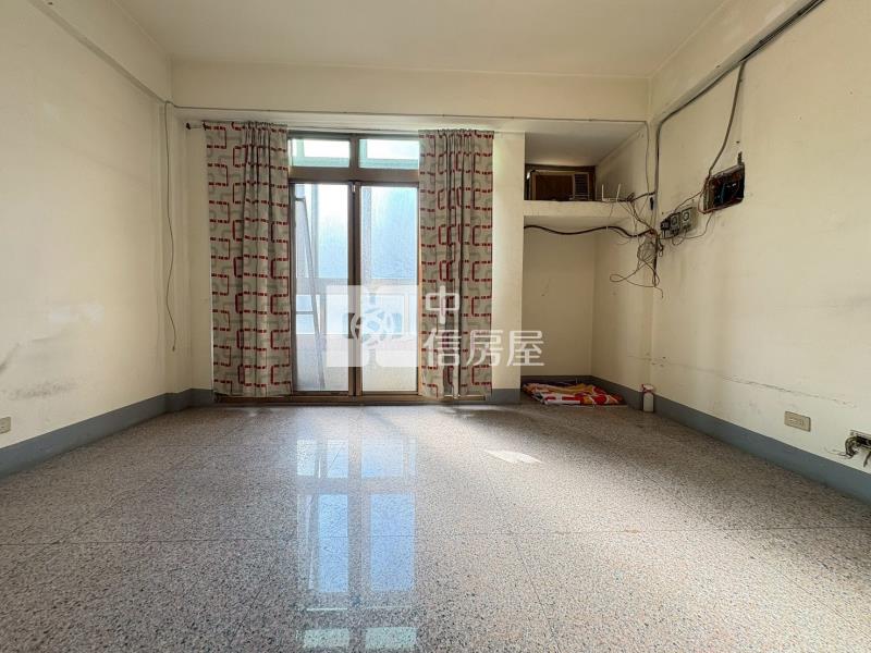 近水安捷運站正文心路臨路黃金透店房屋室內格局與周邊環境