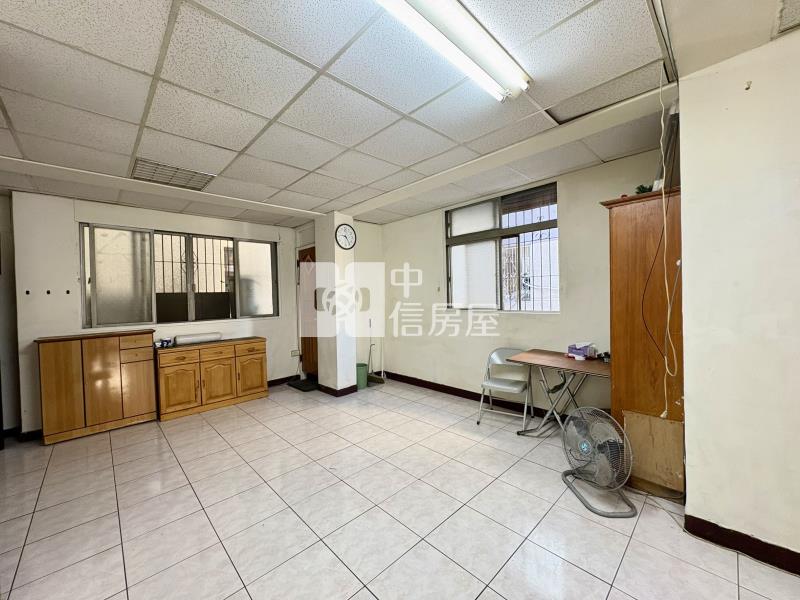 文中捷運站旁三大房健康公寓房屋室內格局與周邊環境