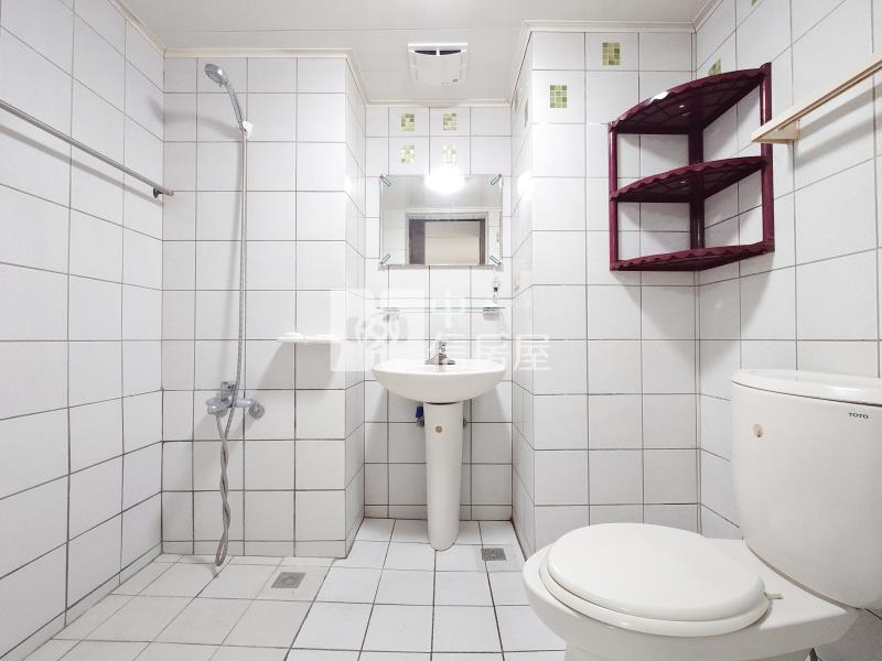 文心凱旋大三房平車房屋室內格局與周邊環境