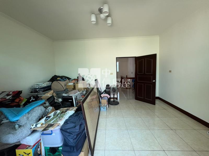 南勢商圈★平南國中對面★大地坪透天房屋室內格局與周邊環境