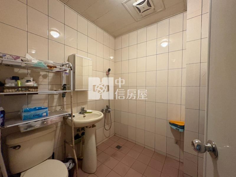 南勢商圈★平南國中對面★大地坪透天房屋室內格局與周邊環境