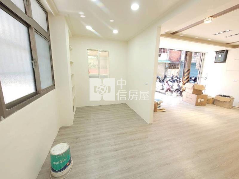 平鎮宋屋國小一樓邊間店住(門前好停3車)房屋室內格局與周邊環境