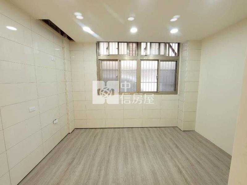 平鎮宋屋國小一樓邊間店住(門前好停3車)房屋室內格局與周邊環境