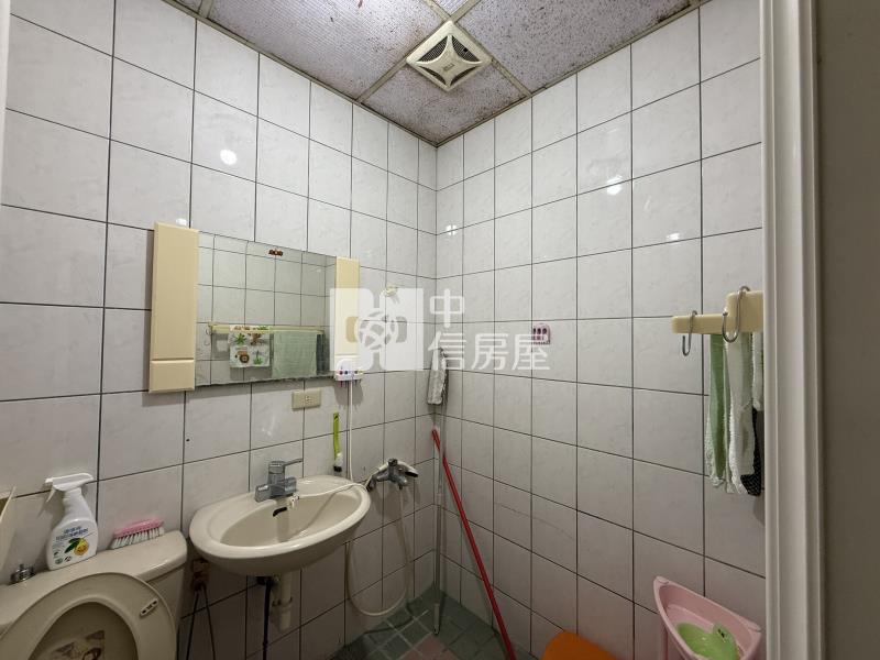 近青埔前院停車湖景別墅房屋室內格局與周邊環境