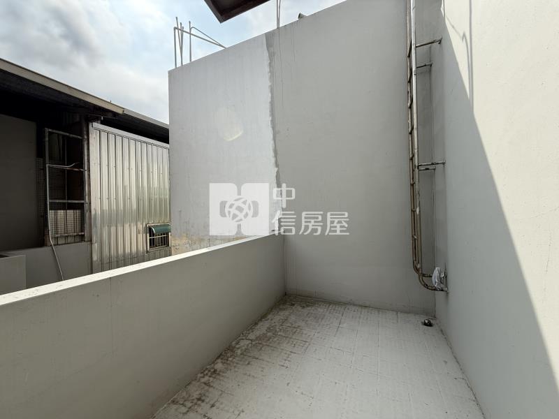 近青埔前院停車湖景別墅房屋室內格局與周邊環境