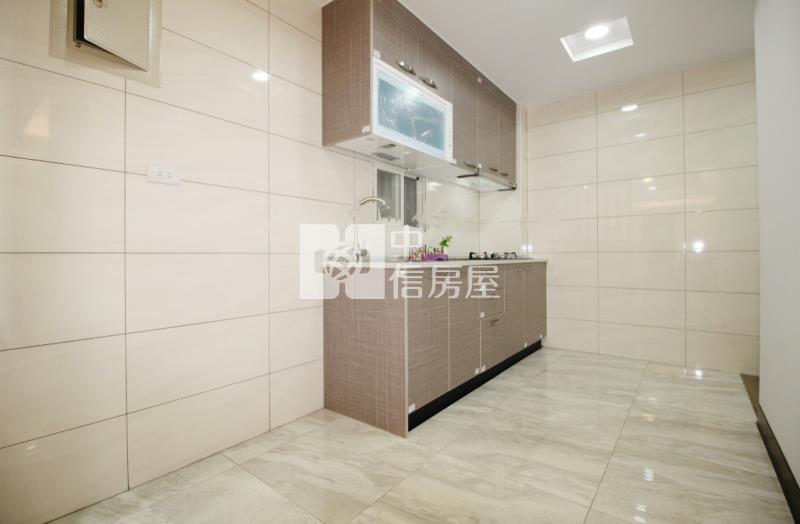 內壢火車站.中正國小一樓三改二房房屋室內格局與周邊環境