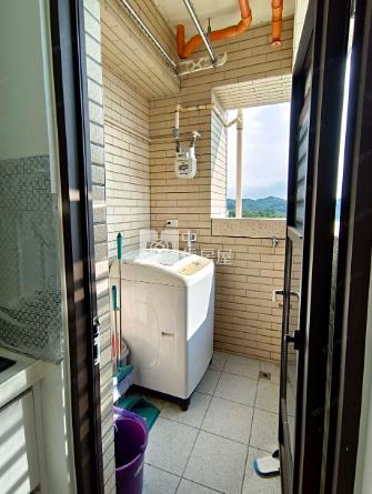 近頭份交流道景觀2房車房屋室內格局與周邊環境