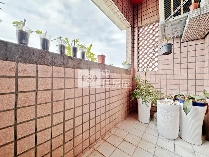 潭子頭家開心一百4房平車（專任）房屋室內格局與周邊環境