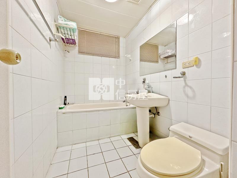 潭子頭家開心一百4房平車（專任）房屋室內格局與周邊環境