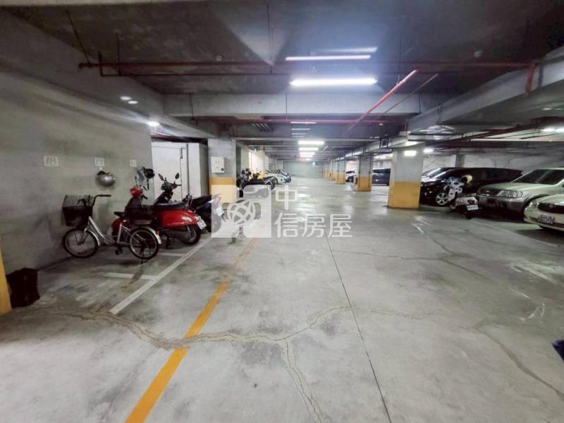 中壢忠福樓中樓景觀2+1房車房屋室內格局與周邊環境