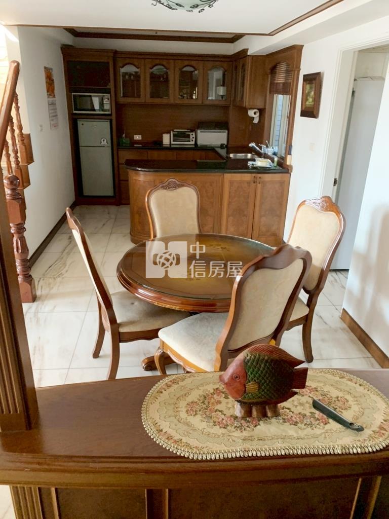 中壢忠福樓中樓景觀2+1房車房屋室內格局與周邊環境