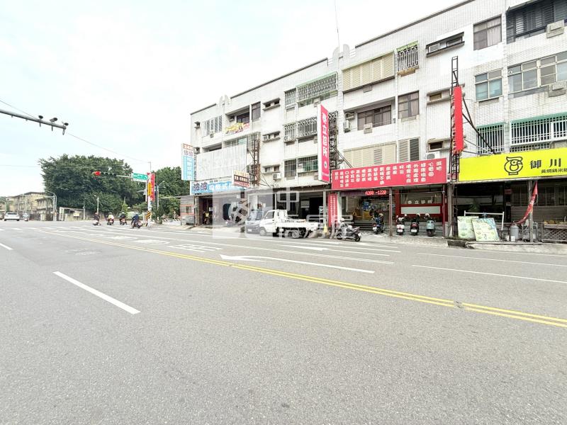 大成路臨18米路店面出售房屋室內格局與周邊環境
