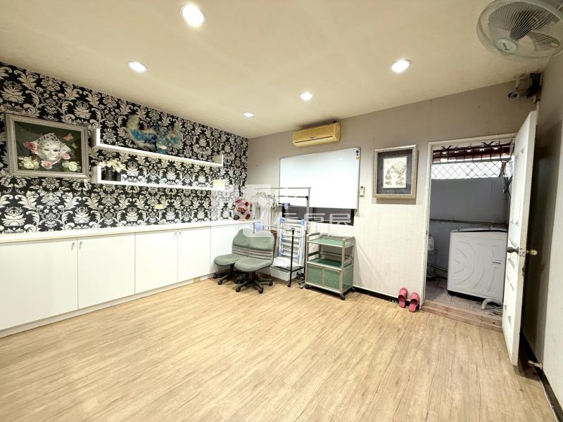 大成路臨18米路店面出售房屋室內格局與周邊環境