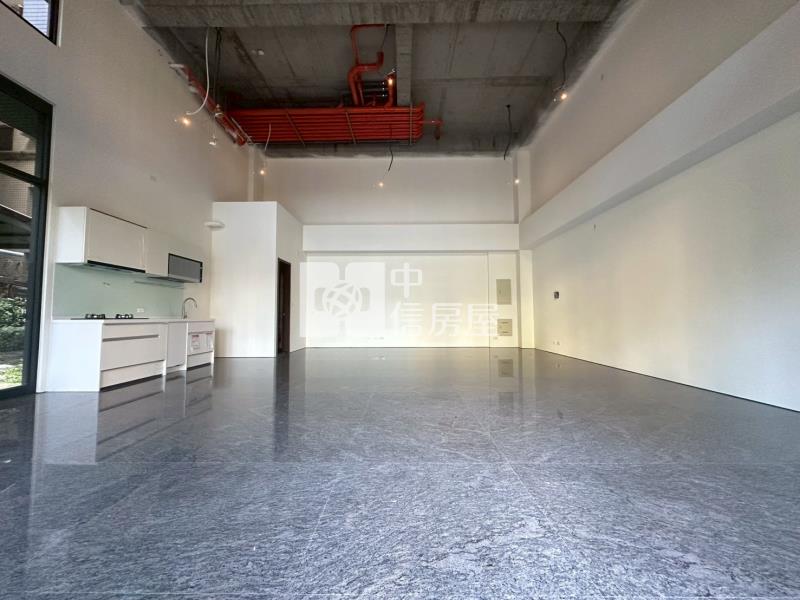 興大國圖館｜上和苑8米面寬挑高店面雙平車房屋室內格局與周邊環境