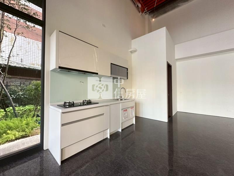 興大國圖館｜上和苑8米面寬挑高店面雙平車房屋室內格局與周邊環境