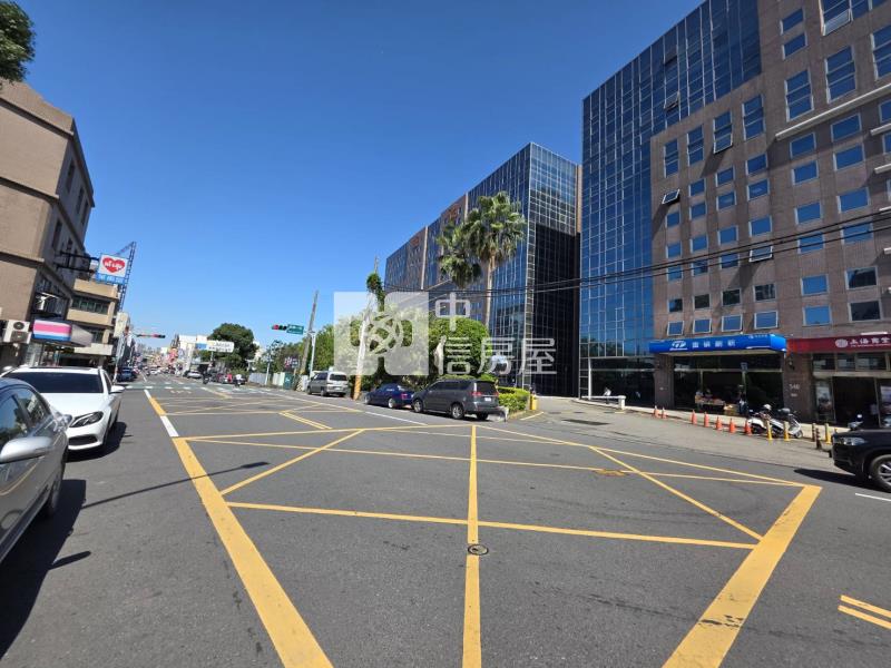 【奔馳】桃園光速21商辦房屋室內格局與周邊環境