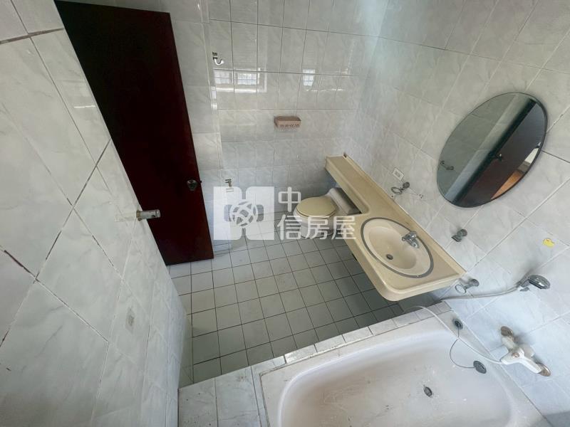 稀有一梯一戶高樓視野2+1房平車美宅房屋室內格局與周邊環境