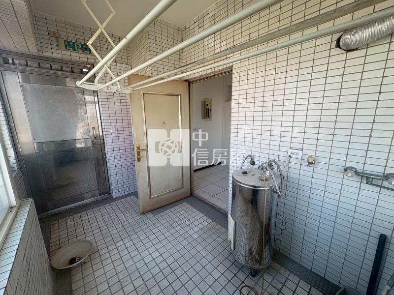 稀有一梯一戶高樓視野2+1房平車美宅房屋室內格局與周邊環境