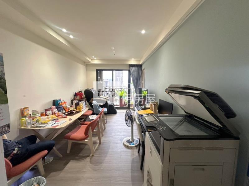 台中新站三房雙平車邊間視野戶房屋室內格局與周邊環境