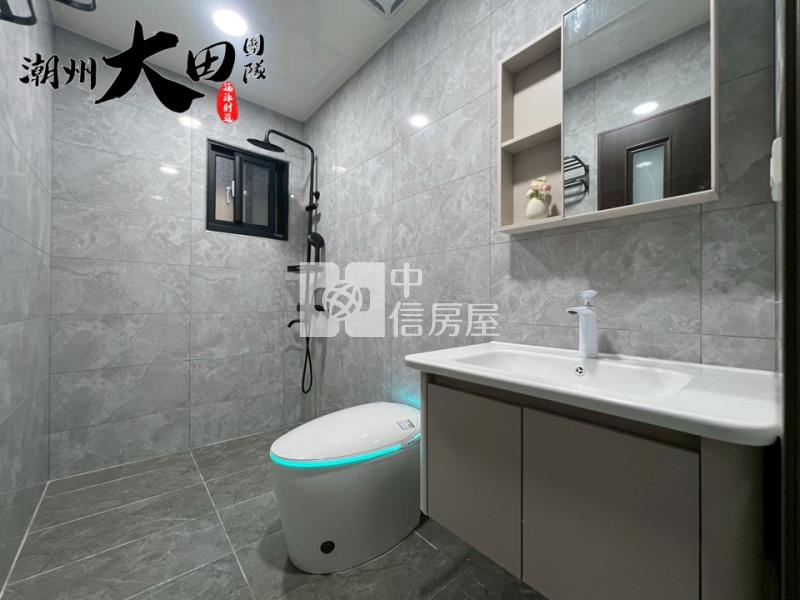 大東捷運時尚透天房屋室內格局與周邊環境