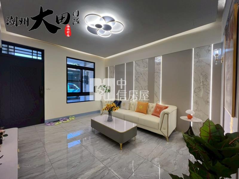 大東捷運時尚透天房屋室內格局與周邊環境