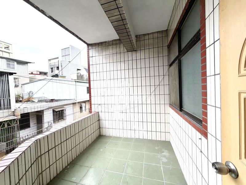 平鎮祥安國小大面寬活巷透天房屋室內格局與周邊環境