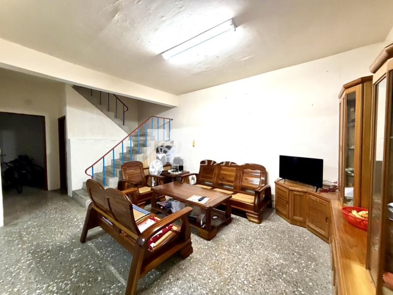 平鎮祥安國小大面寬活巷透天房屋室內格局與周邊環境