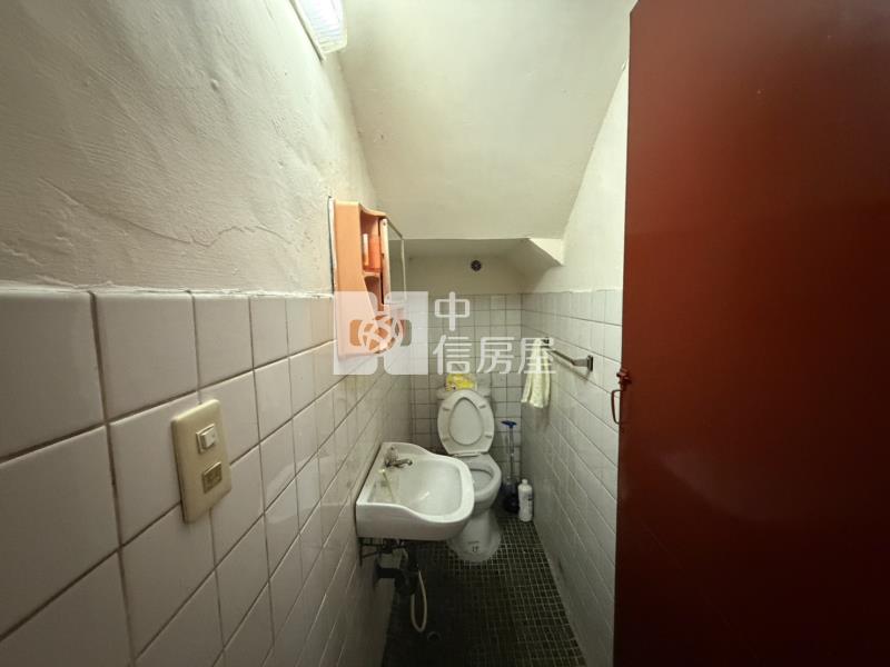 平鎮祥安國小大面寬活巷透天房屋室內格局與周邊環境