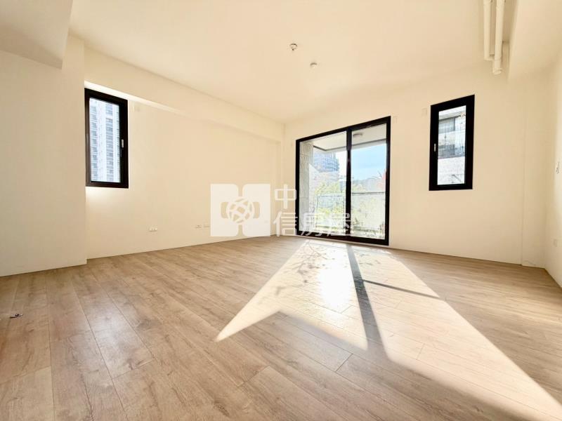 基創御山單元十二南興公園獨棟全新電梯別墅房屋室內格局與周邊環境