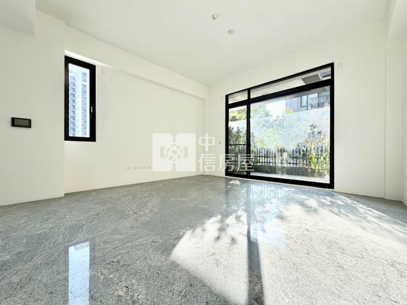 基創御山單元十二南興公園獨棟全新電梯別墅房屋室內格局與周邊環境