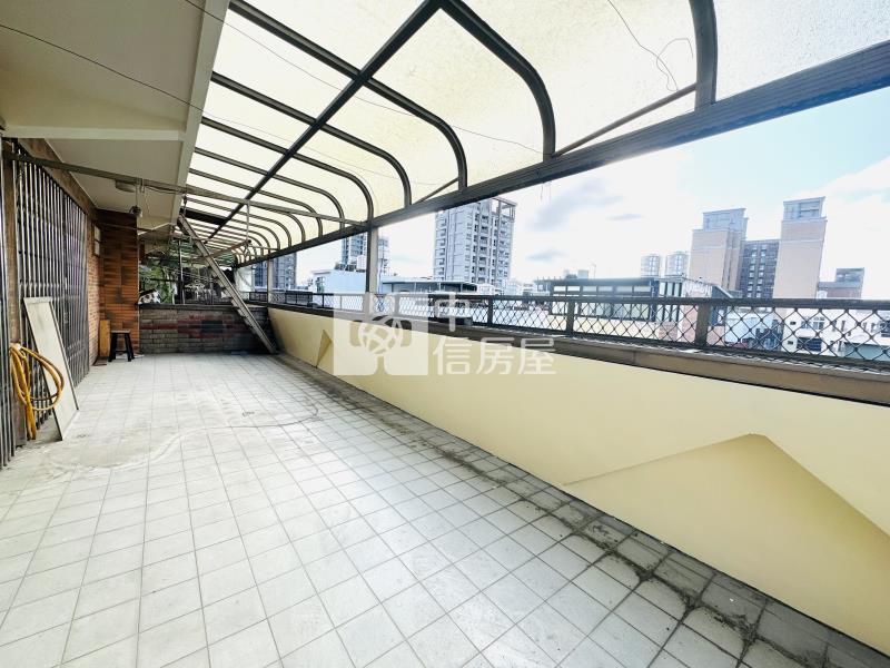 龍潭交流道旁大面寬双棟別墅房屋室內格局與周邊環境