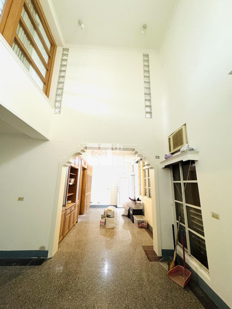 龍潭交流道旁大面寬双棟別墅房屋室內格局與周邊環境