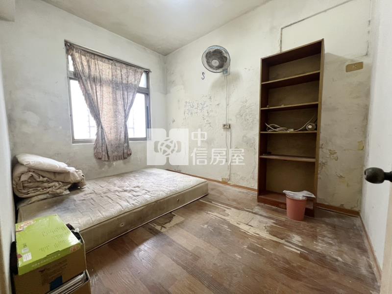 南勢家樂福活巷邊間超值透天房屋室內格局與周邊環境