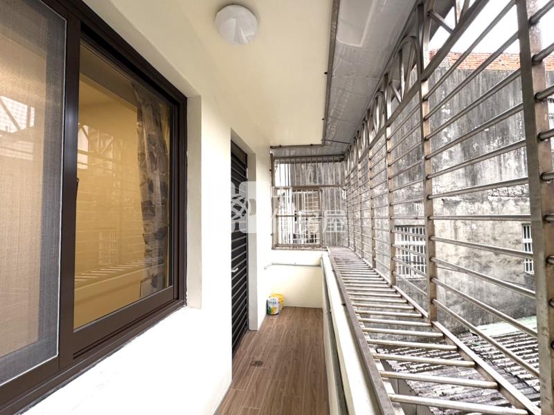 內壢家樂福/火車前站 全新整理二樓美三房房屋室內格局與周邊環境