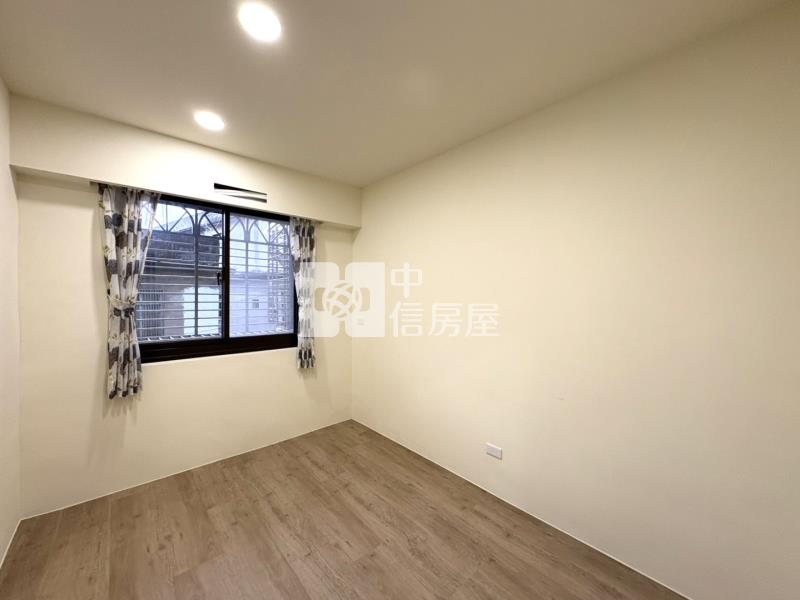 內壢家樂福/火車前站 全新整理二樓美三房房屋室內格局與周邊環境